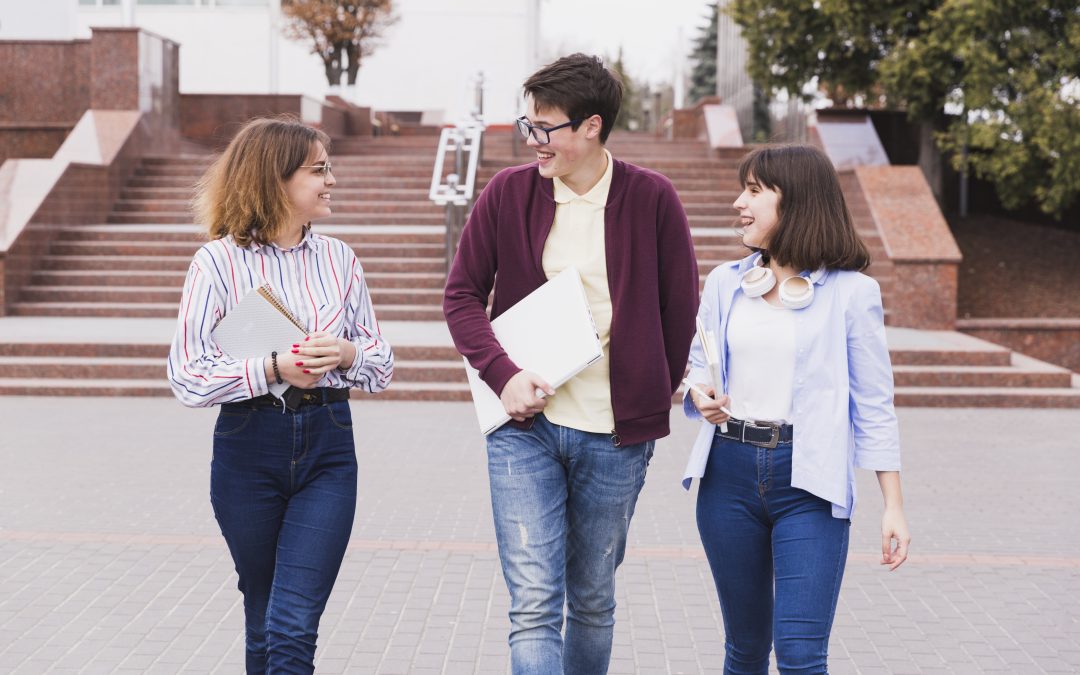 Desarrollo de habilidades de liderazgo en la escuela: Cómo tener un impacto positivo en tu comunidad